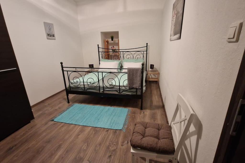 Apartment Perfect Located Flat With Gametable *