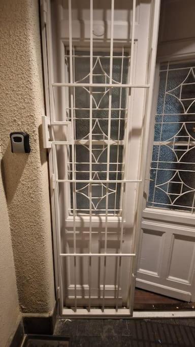 Apartment Perfect Located Flat With Gametable *