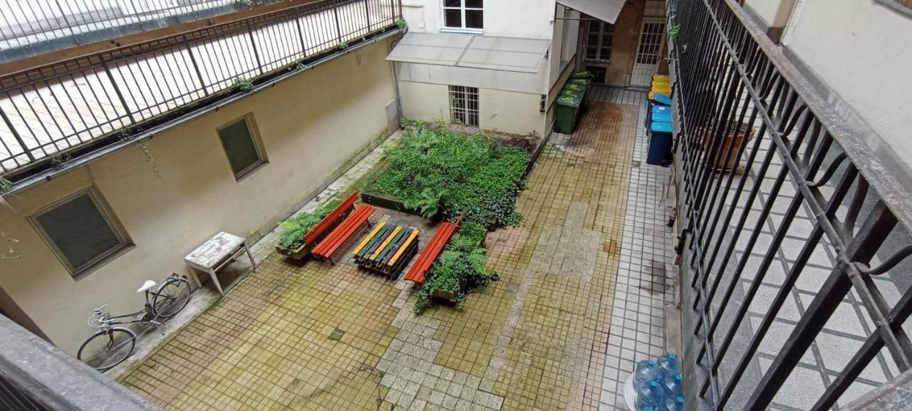 Apartment Perfect Located Flat With Gametable *